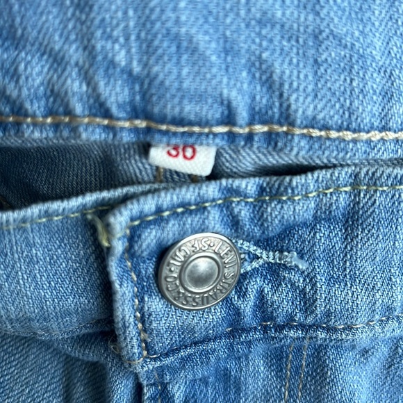 LEVI'S LIGHT BLUE DENIM JEAN SHORTS MID RISE - Picture 2 of 12